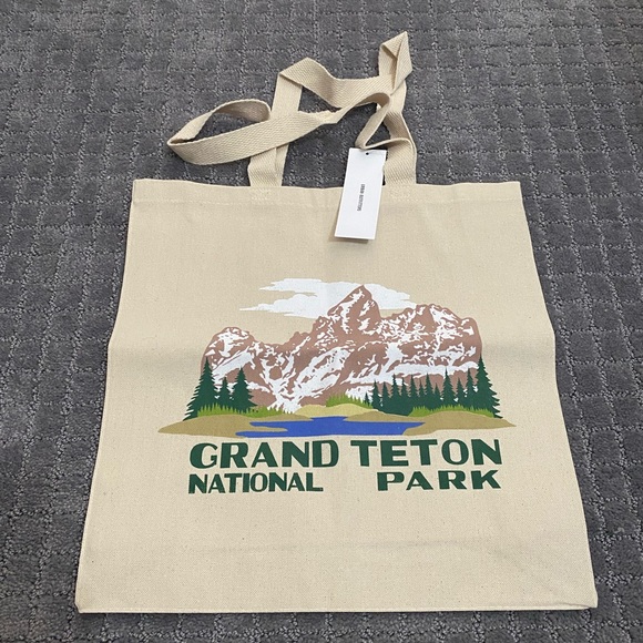 Urban Outfitters Grand Teton National Park Tote Bag NWT - Picture 6 of 9